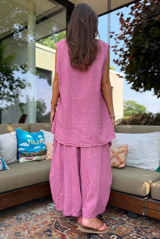 Sandbar Linen Blend 3 Button Dip Side Wasitcoat Indian Pink
